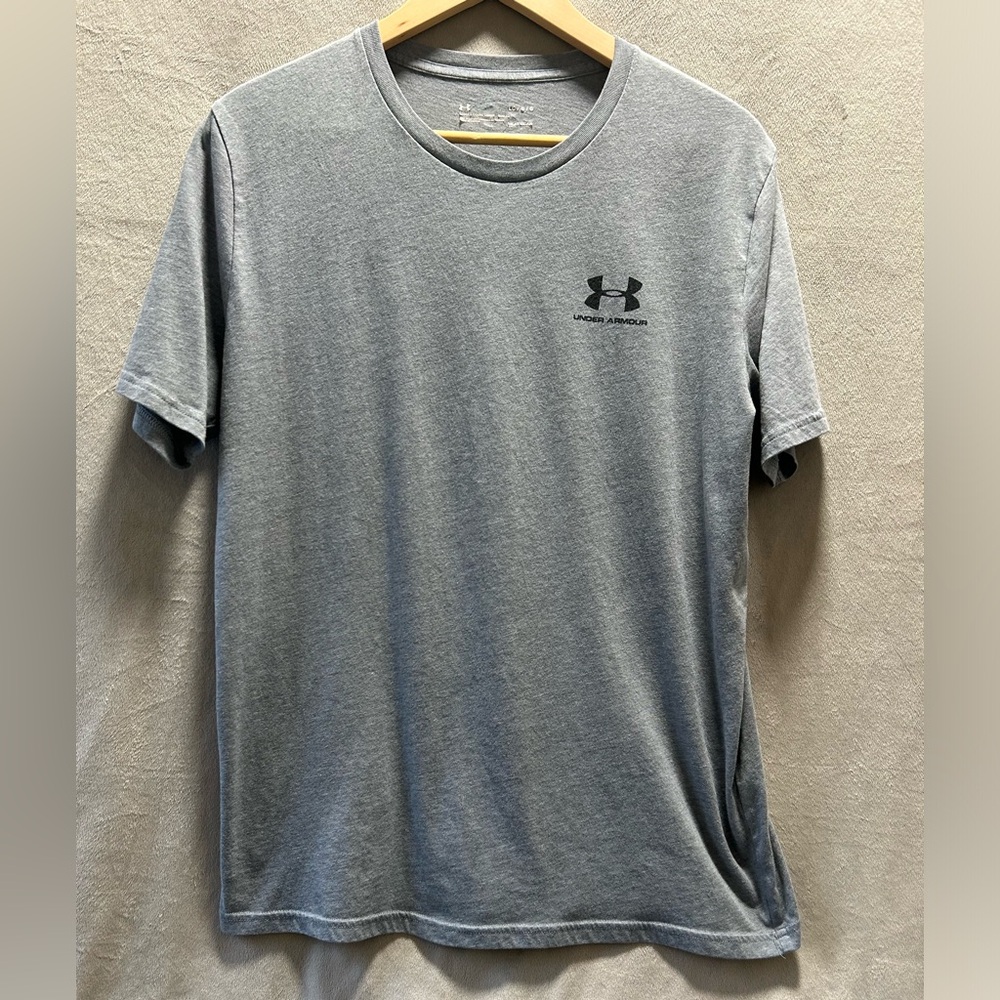 Under Armour T